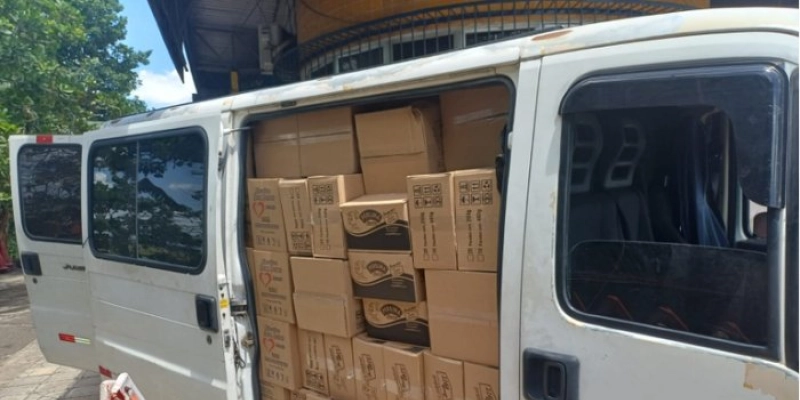 PRF flagra crimes de transporte de mercadoria sem nota fiscal, descaminho e adulteração de veículo