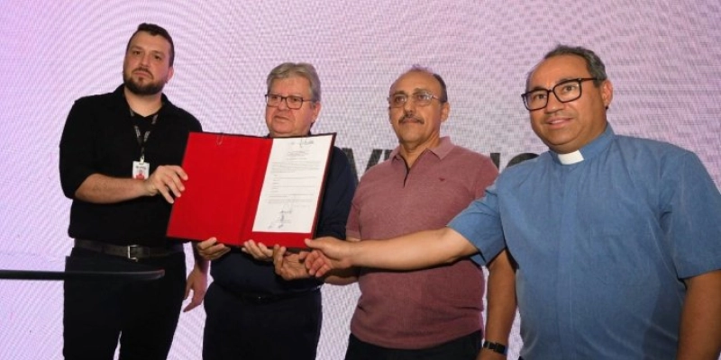 João Azevêdo lança novos editais do ICMS Cultural, homenageia empresas parceiras e abre nova exposição do Museu da Cidade