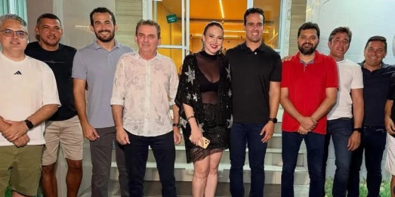 Chico Mendes mobiliza prefeitos do Sertão em recepção a Lucas Ribeiro no Carnaval de Cajazeiras