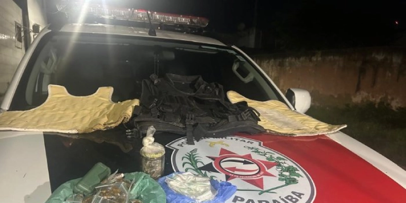 Mais uma operação: PM apreende drogas e colete balístico na zona norte da Capital