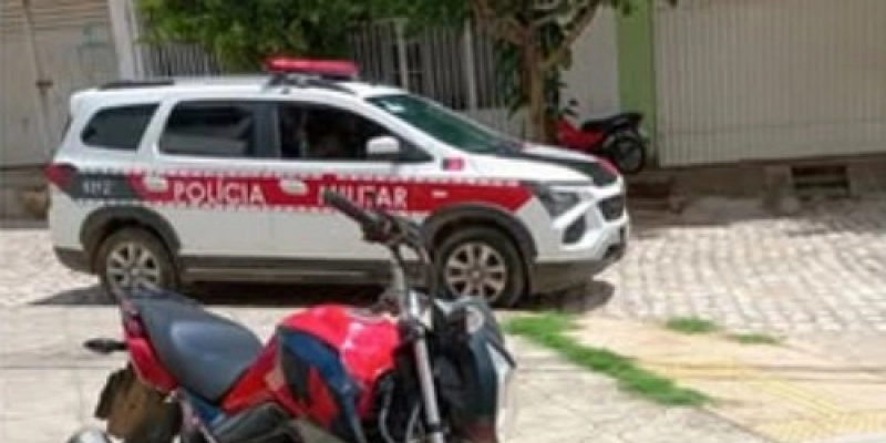 PM apreende motocicleta adulterada durante rondas em Catolé do Rocha