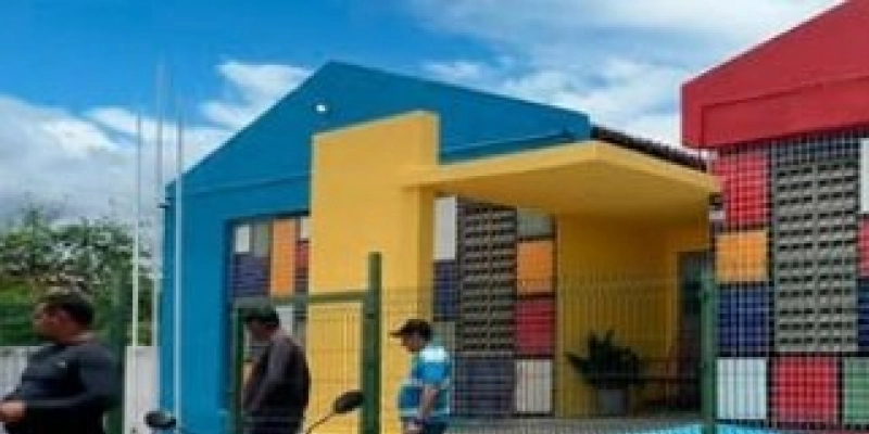 Prefeitura de Aparecida interdita salas da Escola Antônio Meira após identificar problemas no teto