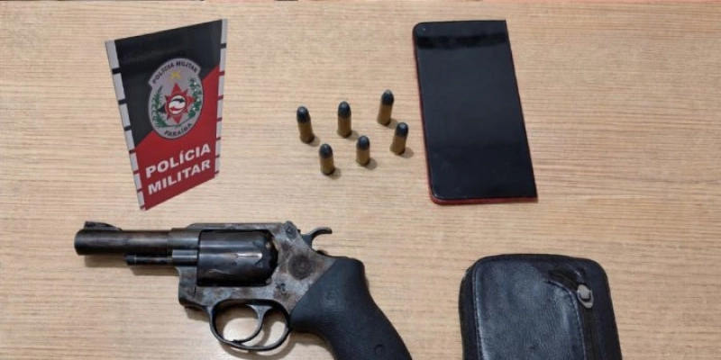 Suspeito é preso com arma durante evento em praça pública de Campina Grande