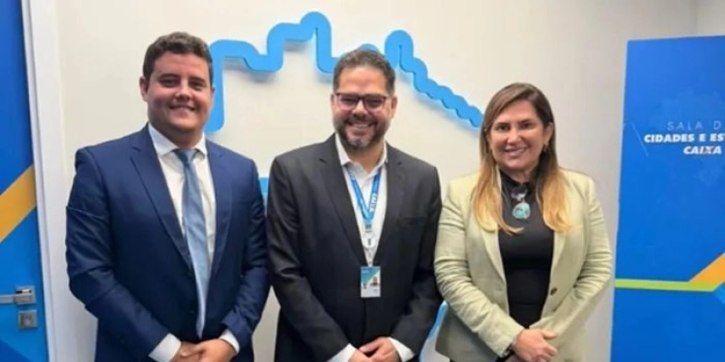 Prefeita de Cajazeiras garante 200 moradias e recursos para infraestrutura em Brasília