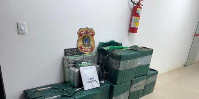 PF realiza prisão de dois estrangeiros com cerca de 514 kg de cocaína