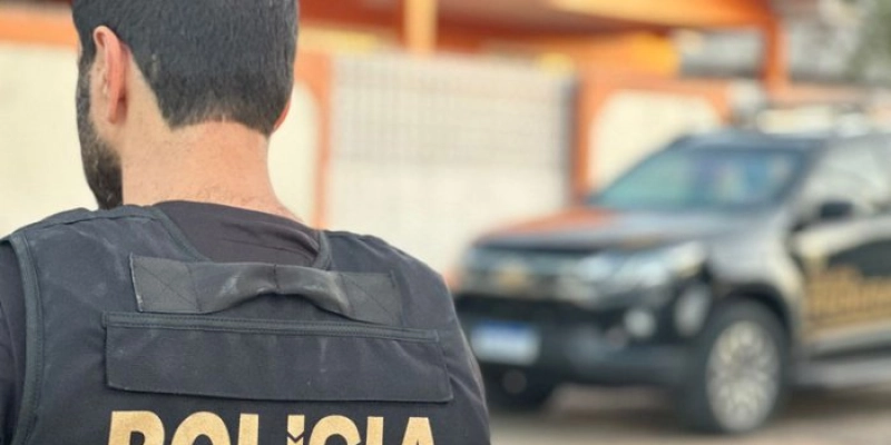 Polícia Federal cumpre mandados contra grupo investigado por tráfico de drogas