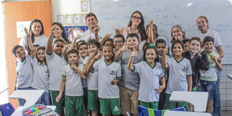 Em Sousa, educação da gestão Helder Carvalho é destaque na Paraíba com avanço no nível leitor e conquista do Selo Ouro do MEC