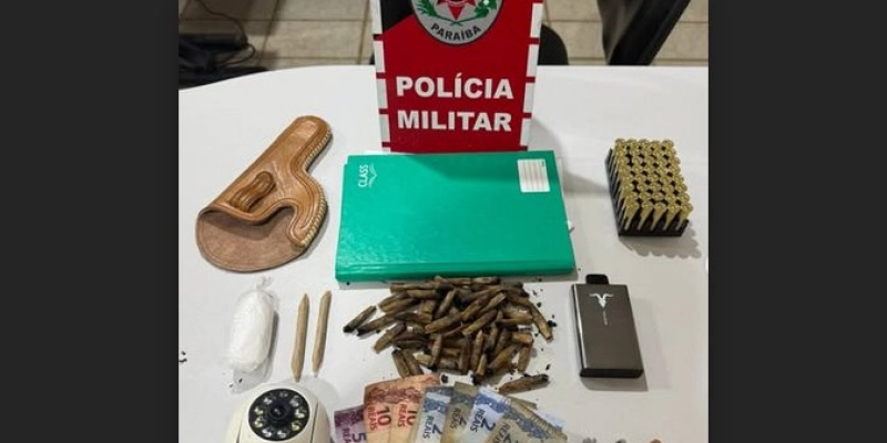 Ação da PM apreende caderno do tráfico, munições e drogas em São Bento