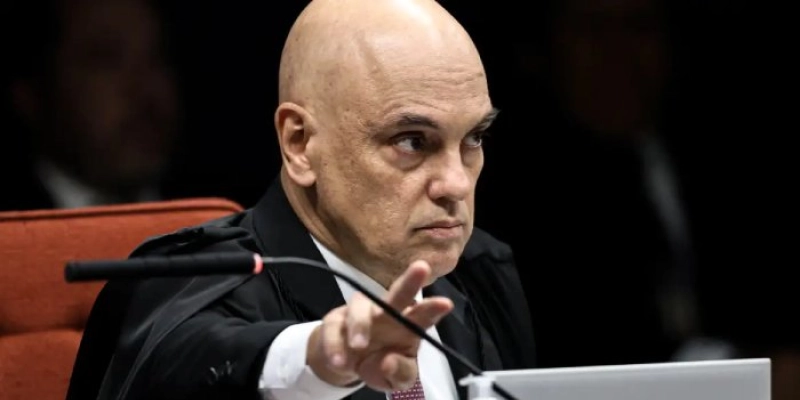 Moraes nega conversas com Vorcaro no dia em que banqueiro foi preso