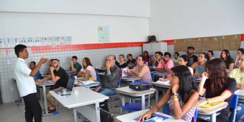 Inscrições para cursos do Feirão da Empregabilidade podem ser feitas pelo WhatsApp