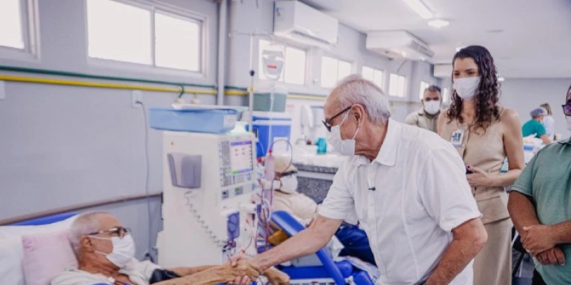 Cícero Lucena inaugura o Centro Municipal de Nefrologia e abre mutirão de colonoscopia no Hospital Santa Isabel