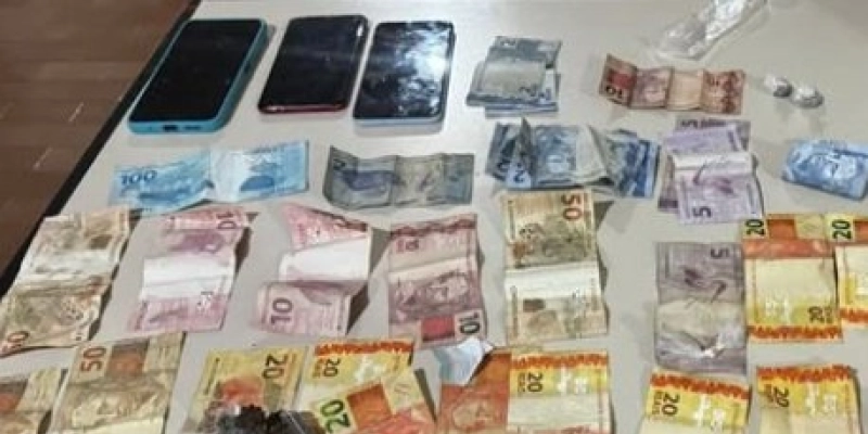 Polícia militar desarticula ponto de tráfico e prende duas mulheres em Santa Helena