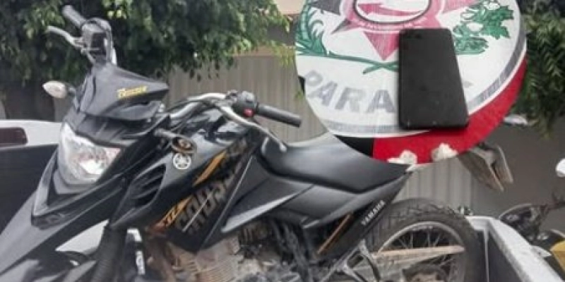 Polícia recupera motocicleta roubada com placa adulterada e conduz acusado e menor que portava drogas em Santa Helena
