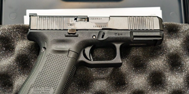 Polícia Civil inicia entrega das 3.257 novas pistolas Glock a servidores da instituição
