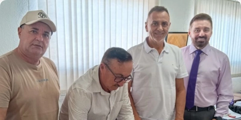 Posse de Zé Buriti como Vereador marca reaproximação política com o Prefeito Edilson Pereira no município de Coremas