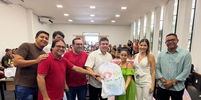 Gestão Helder Carvalho amplia ações sociais com entrega de aparelhos auditivos, enxovais e óculos