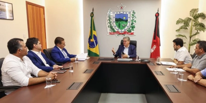 João Azevêdo anuncia licitação para construção da rodovia PB-139, ligando Pocinhos a Barra de Santa Rosa