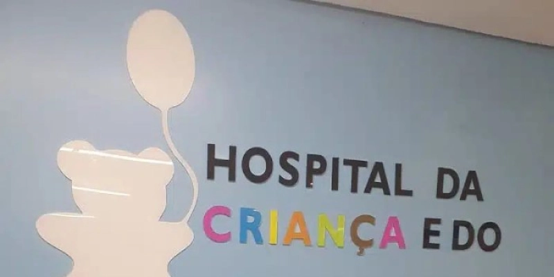 Família denuncia negligência em Campina Grande após bebê ter duas altas e sofrer edema cerebral