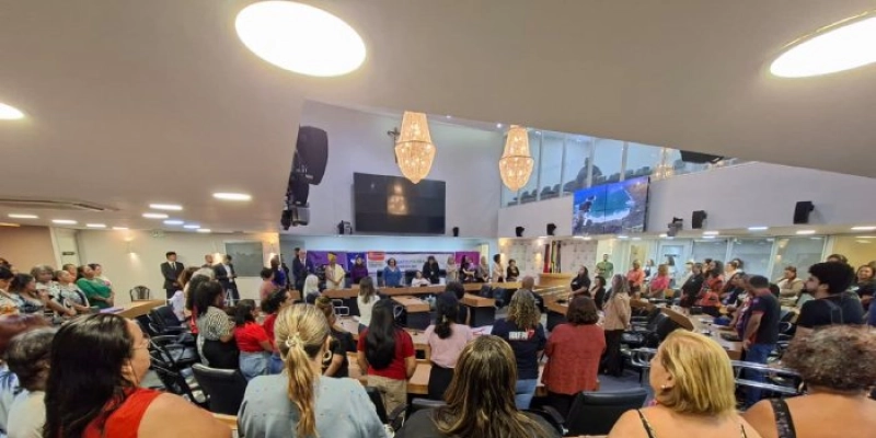 Assembleia realiza sessão especial em comemoração ao Mês da Mulher