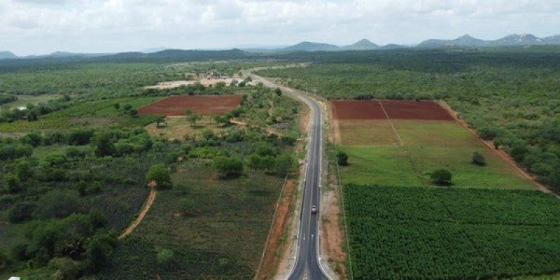 Pavimentação de rodovia vicinal entre Boqueirão e distrito em Barra de Santa Rosa em fase de conclusão