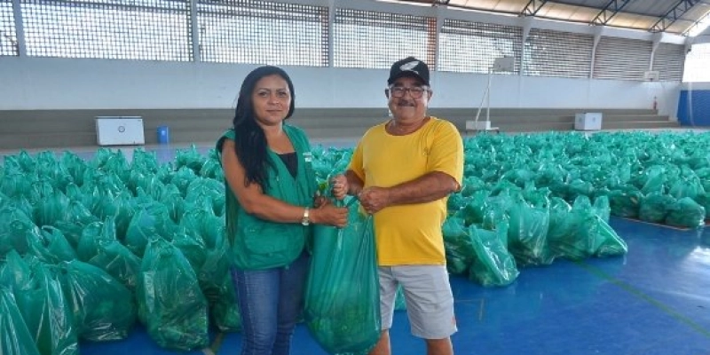 Estado entrega 53 toneladas de alimentos do PAA-CDS nas cidades de Pombal e Prata