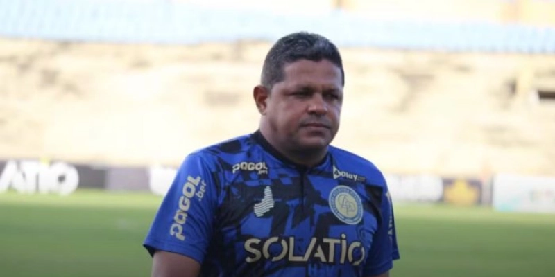 Sousa age rápido e acerta com Washington Luiz para assumir o comando técnico