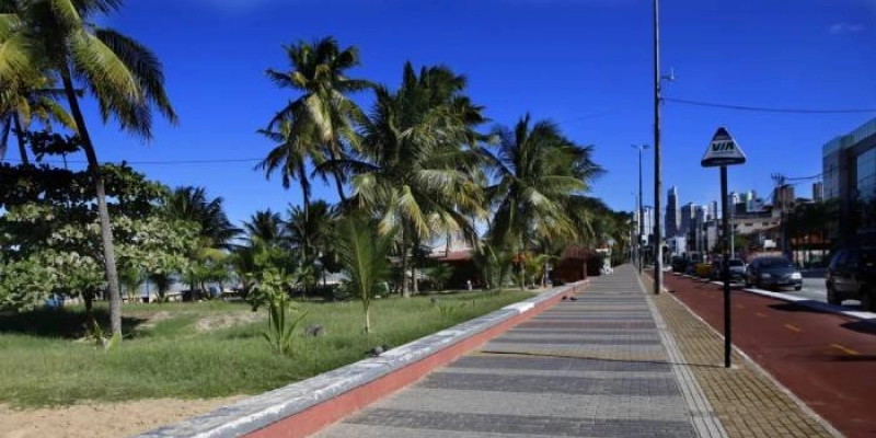 MP denuncia bar e administrador por despejo irregular de esgoto, em João Pessoa