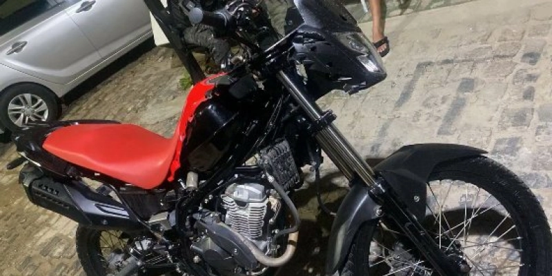 PM prende indivíduo por receptação de veículo roubado na PB-400, em São José de Piranhas