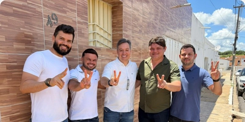 Júnior Araújo amplia base política com apoios em Curral Velho