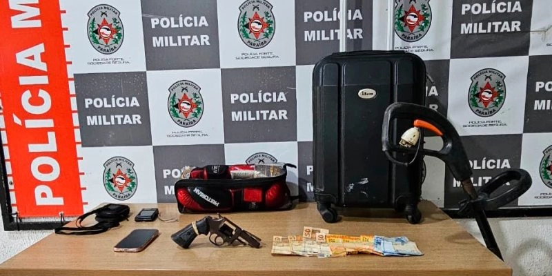 Polícia militar recupera veículo roubado e prende suspeitos