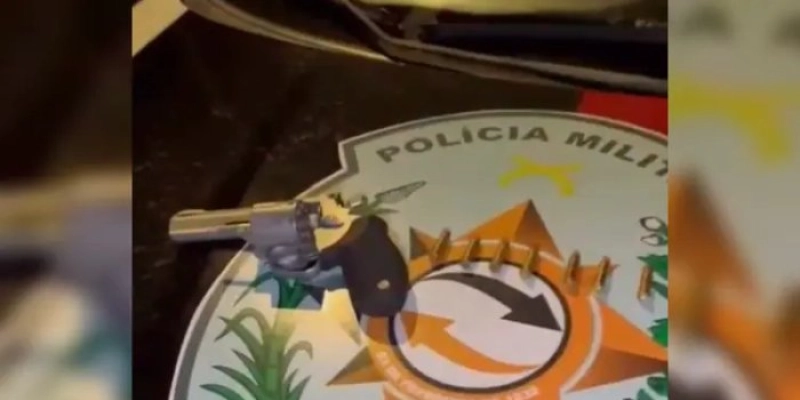 Homem é preso por ameaçar ex-esposa com revólver Magnum .357