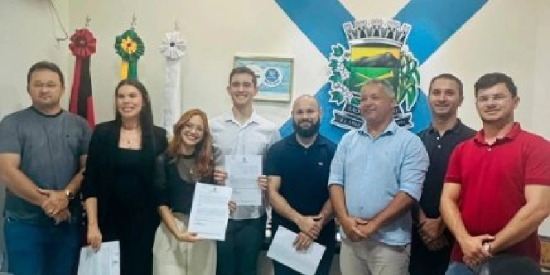 Aprovados no concurso público são empossados em São Francisco