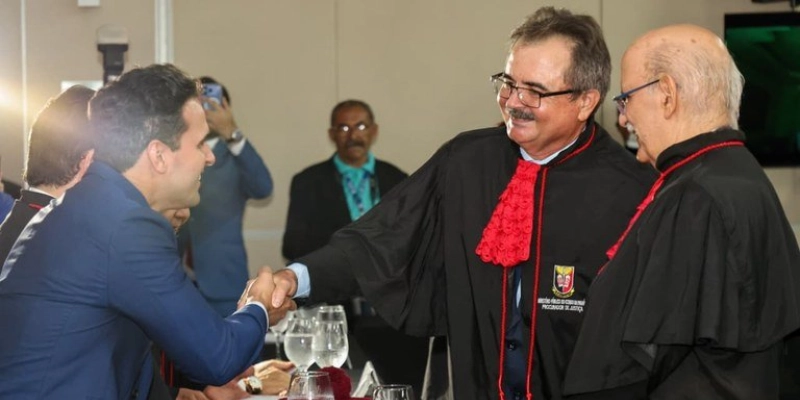 Lucas Ribeiro prestigia posse de procuradores de Justiça e destaca parcerias com MPPB