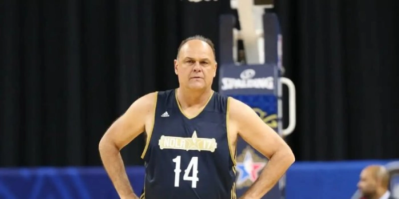 Jogador de basquete Oscar Schmidt morre aos 68 anos em São Paulo