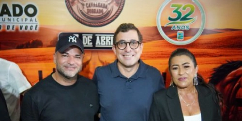 Gervásio Maia prestigia aniversário de Sobrado e destaca parceria com a gestão municipal