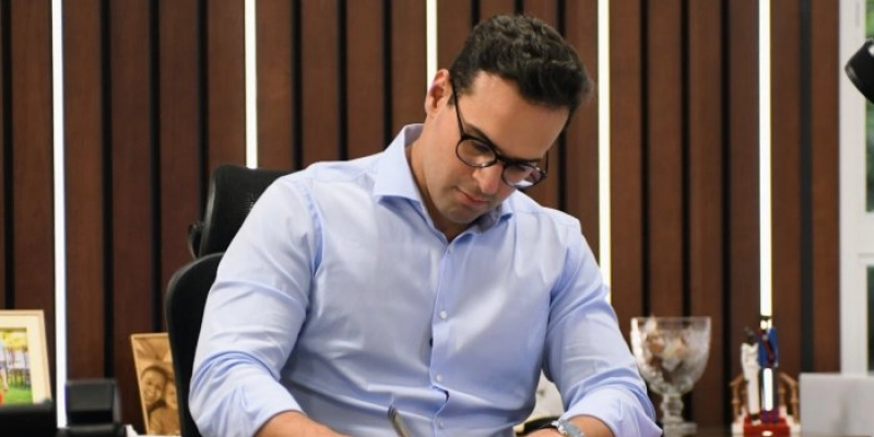 Governador Lucas Ribeiro assina promoção de 131 oficiais da PM e Corpo de Bombeiros e reforça valorização da segurança pública
