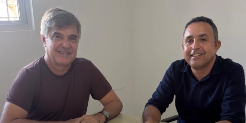 Wellington Roberto discute investimentos para São Vicente do Seridó em agenda na capital