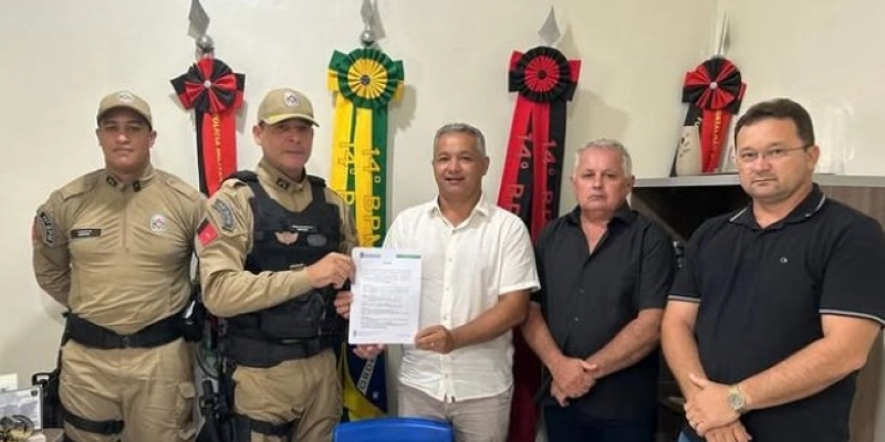 Prefeito de São Francisco participa de reunião com a PM para planejamento da segurança em eventos municipais