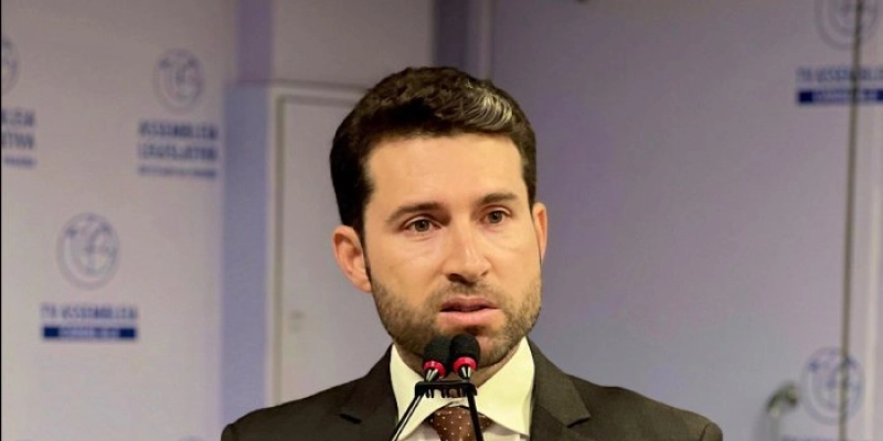 Iniciativa de Michel Henrique cria núcleo de inteligência legislativa na ALPB por meio da Procuradoria das Prerrogativas Parlamentares