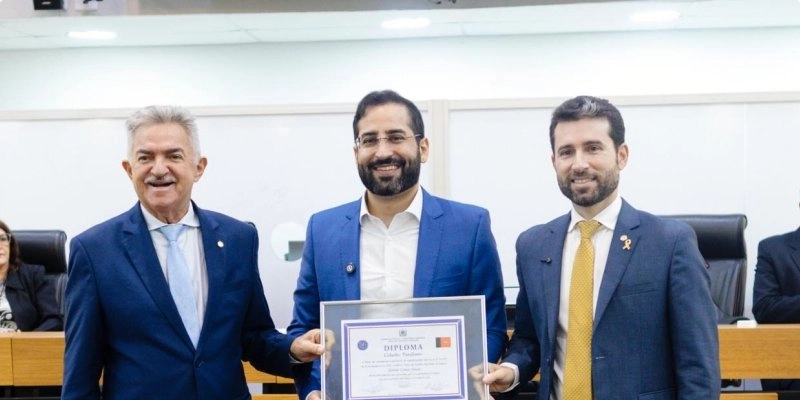 ALPB entrega título de cidadão paraibano ao médico Stênio Lima Sousa