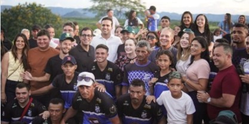 Gervásio Maia anuncia R$ 1,5 milhão para novo ginásio durante final do campeonato em São Bentinho