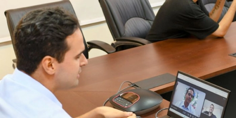 Governador Lucas Ribeiro firma convênio para pavimentação e destaca desenvolvimento urbano de Alagoa Grande