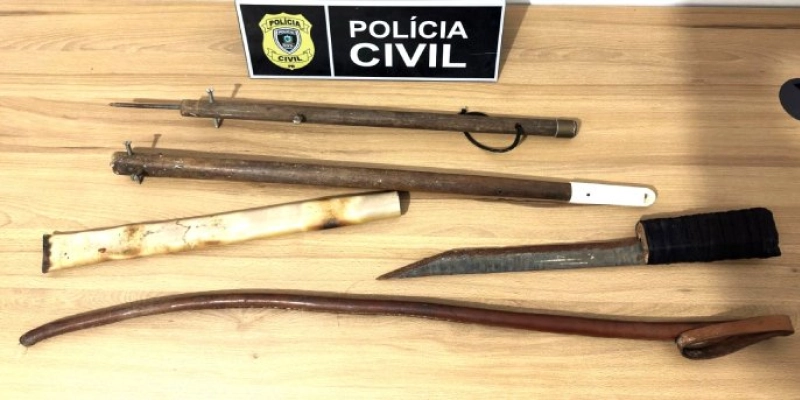 Polícia Civil prende mulher em flagrante e apreende drogas em investigação de homicídio