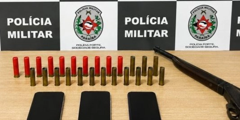 Homem com quatro mandados de prisão por homicídio é preso com arma