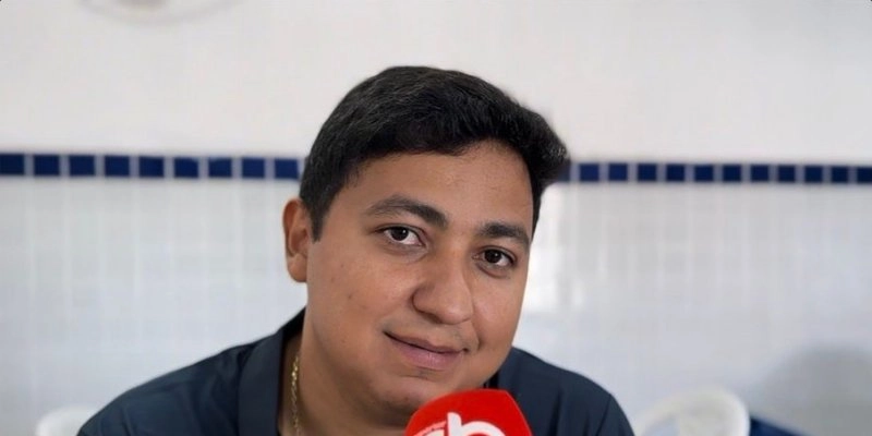 Tekinho conquista asfalto para o Frei Damião, Casas Populares, e anuncia afastamento temporário da Câmara em Sousa; Video