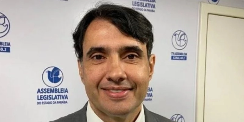 André Gadelha mantém voto presidencial em aberto: ‘A população vai decidir’
