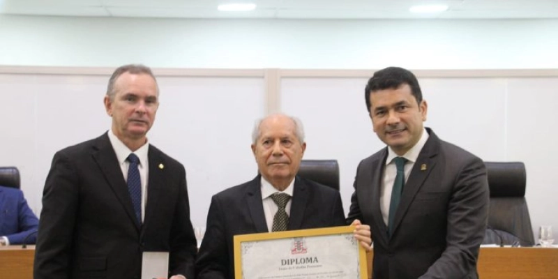 ALPB concede Medalha de Mérito Jurídico ao advogado João Gonçalves de Aguiar