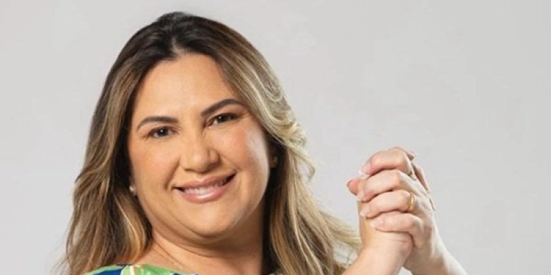 Corrinha Delfino anuncia rompimento político com Zé Aldemir em Cajazeiras