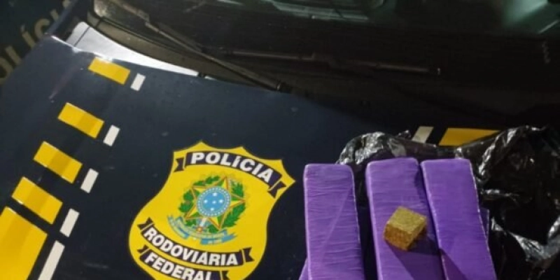 PRF tira de circulação 6 kg de maconha, apreende dois veículos roubados e flagra adulteração, na Paraíba