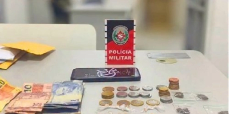 Suspeito é flagrado com crack, skank e dinheiro durante rondas da PM, no Sertão